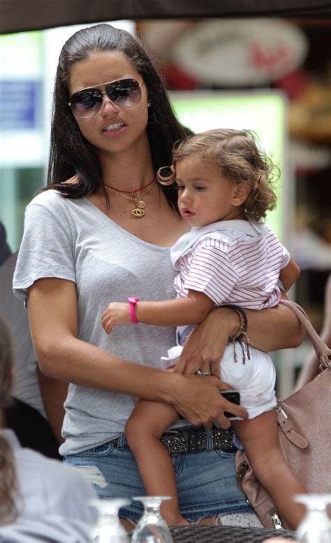 adriana lima and daughters|adriana lima new baby.